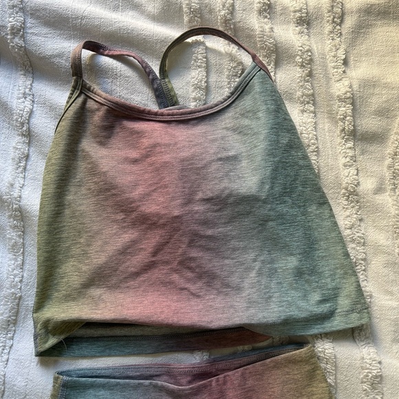 Beyond Yoga Matching Set - Picture 2 of 2